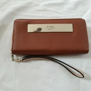 Guess wallet